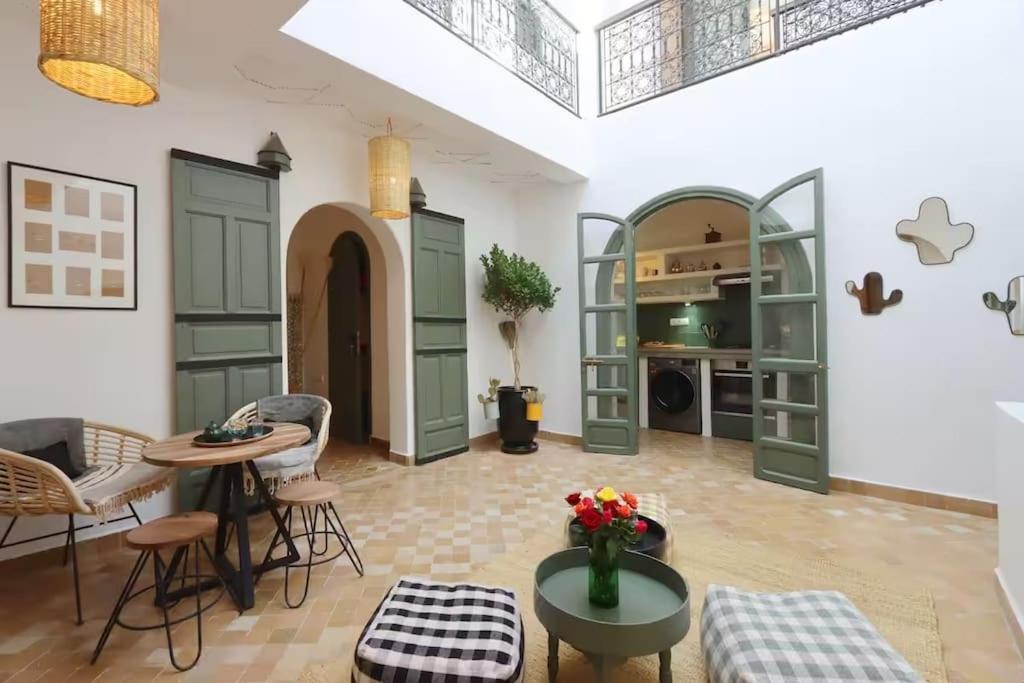 Riad Ptit Kech, Bassin Terrasse - Petits Dejeuners Marraquexe Exterior foto